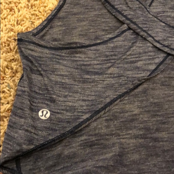 Lululemon fast as light 4 tank - Picture 3 of 6